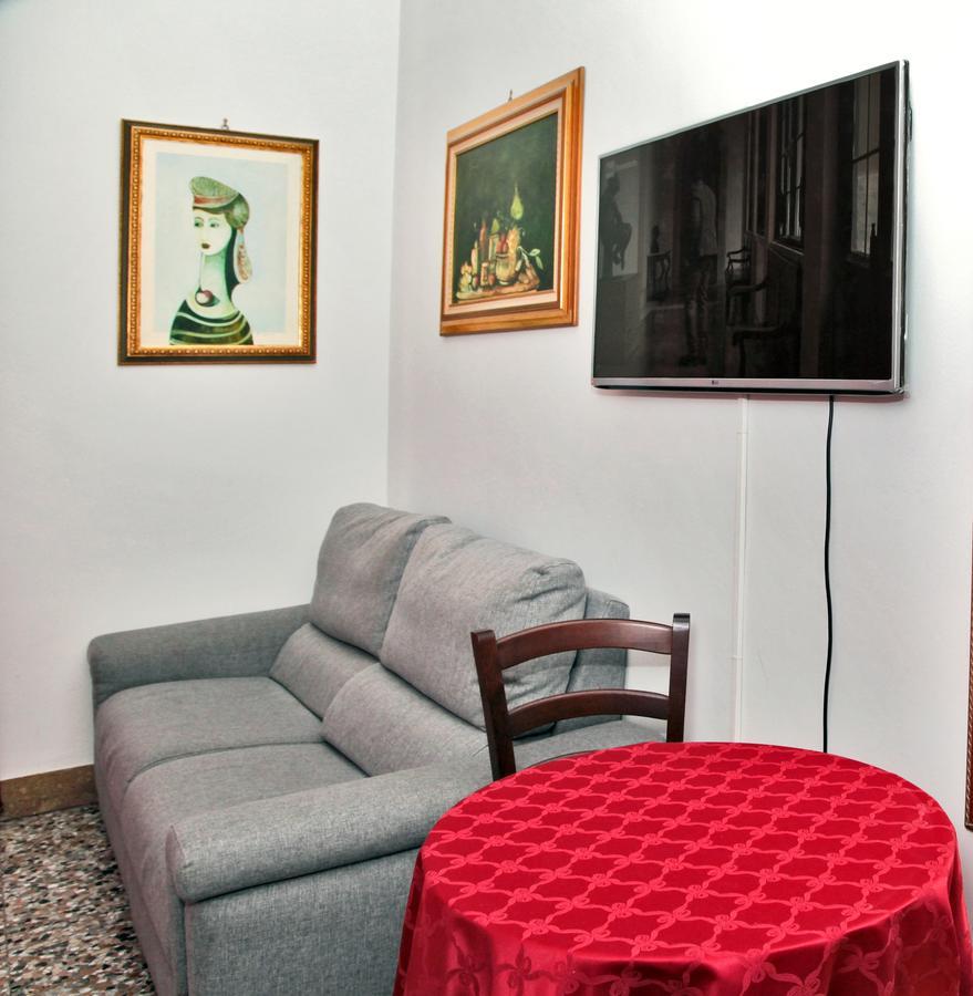 Crispi Rooms CTA Exterior foto